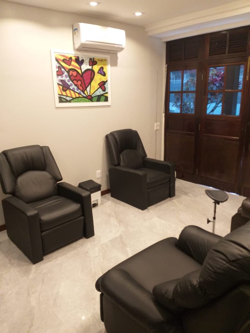 Sala de repouso da Clínica Endoscorpus em São Gonçalo